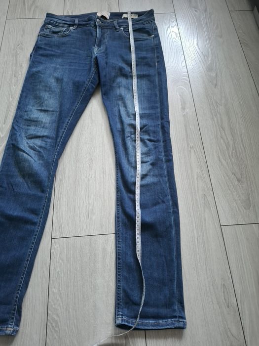 Spodnie dżinsowe damskie Guess L