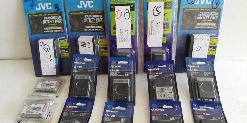 JVC Camera Batteries and Recorder/Video Cassettes64729616120835120