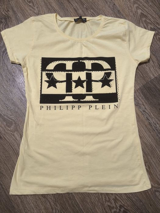 Футболка женская