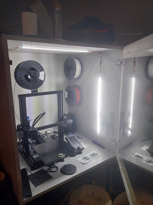 Sprzedam drukarkę 3 d Ender 3v2