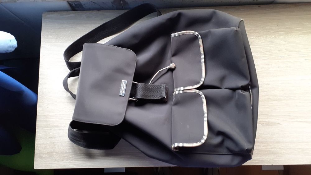Mochila castanha Burberry Fragance