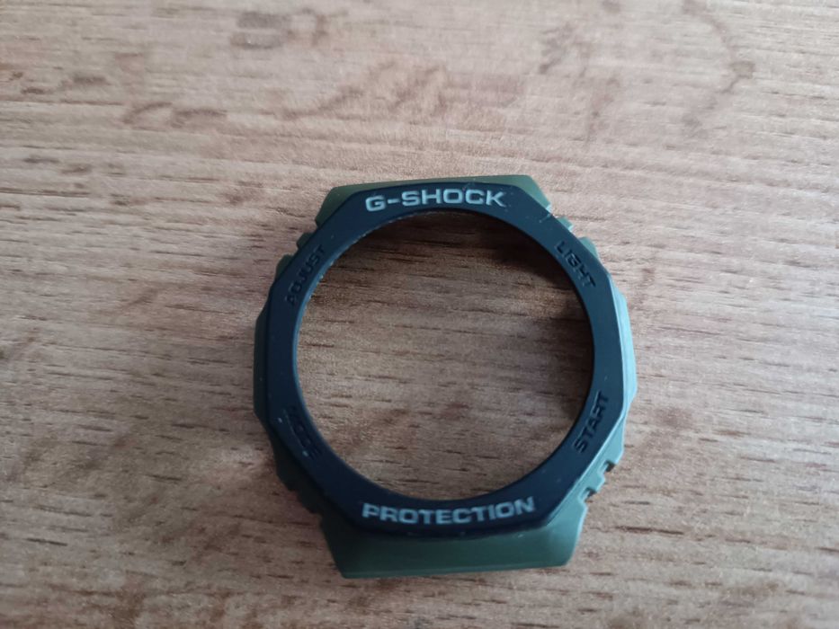 Oryginalny bezel CASIO model GA-2110 su zielony