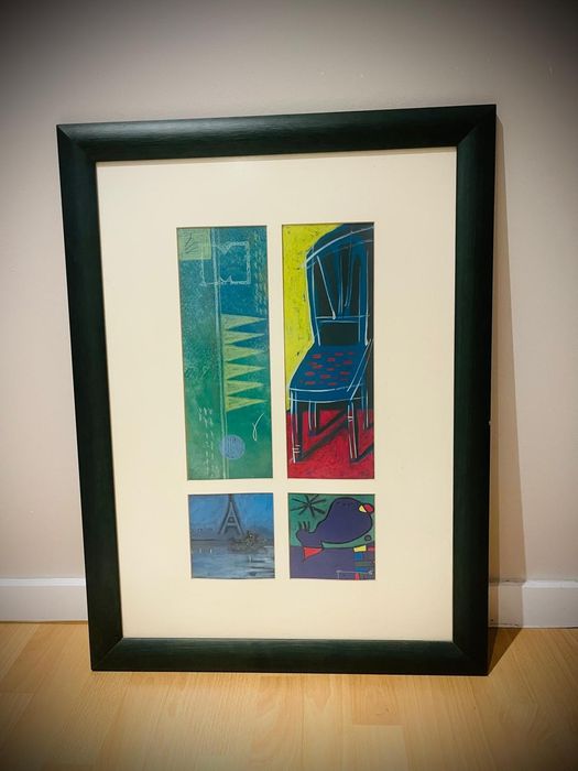 Quadro com moldura em madeira e vidro