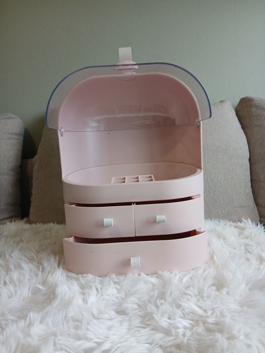 Organizer na kosmetyki
