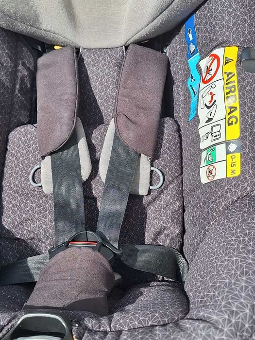 Cadeirinha auto BebeConfort AxissFix