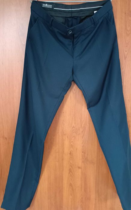 Garnitur  męski  slim Dino Salvani