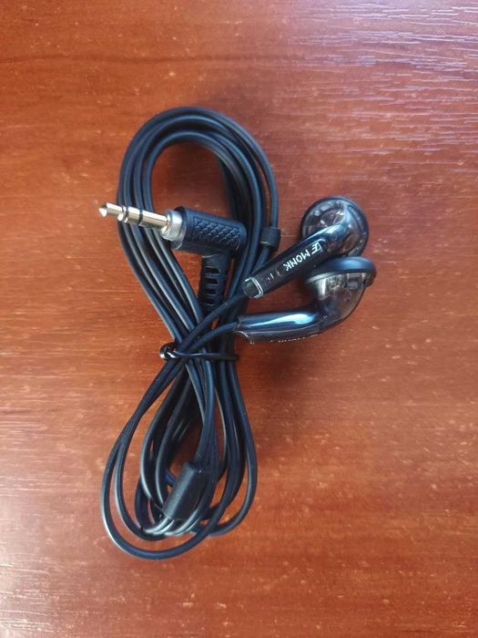 Навушники вкладиші Venture Electronics Monk Plus