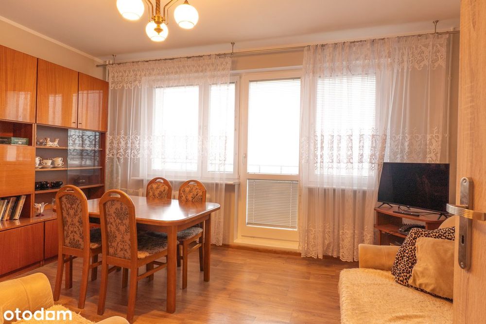 Wolne do objecia od zaraz. Balkon. Układ nieprzejściowy