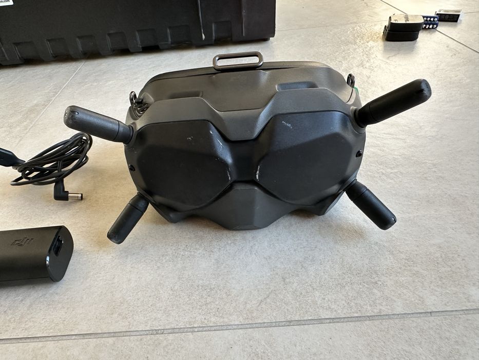 Dron FPV zestaw Nazgul v2 6S, TX16S, DJI FPV GOGGLES V2, SkyRC T200