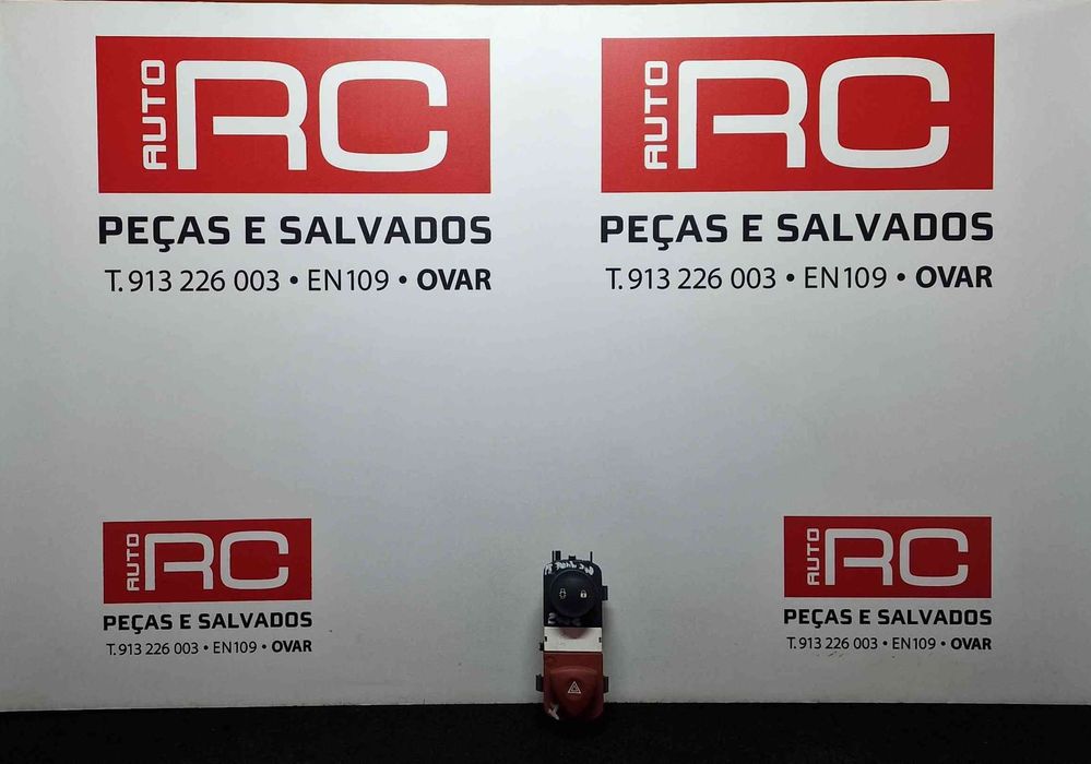 Botão / Interruptor 4 Piscas - RENAULT MEGANE II