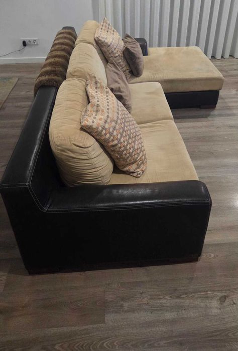 Sofá com Chaise Longue