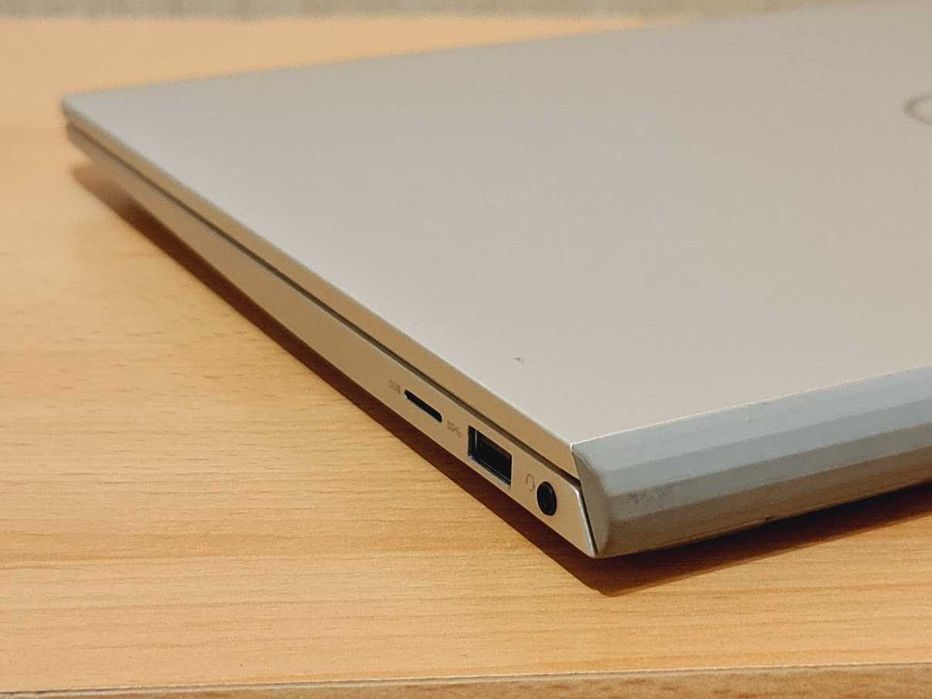 Dell Inspiron 5402 Intel Core i7-1165G7 RAM16Gb SSD256Gb Батарея7годин