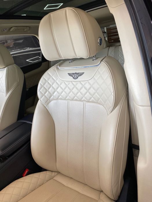 Bentley Bentayga V8 gasolina 2020