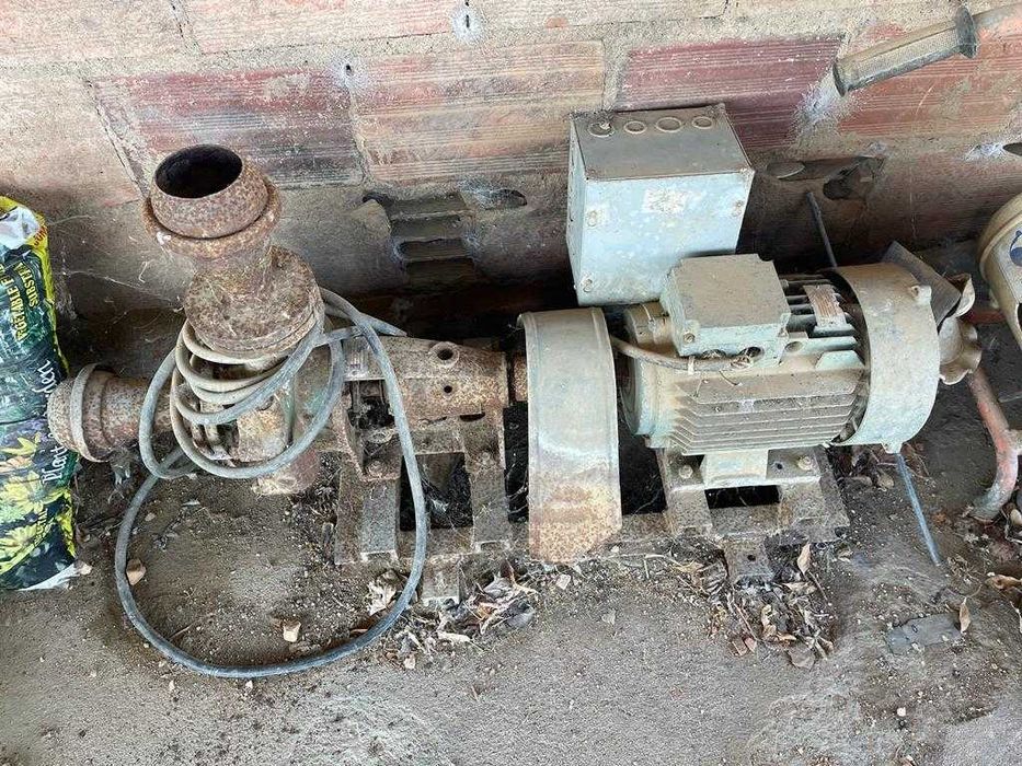 2x Grupo Motobomba Rega, com Motor Electrico Trifasico da EFACEC