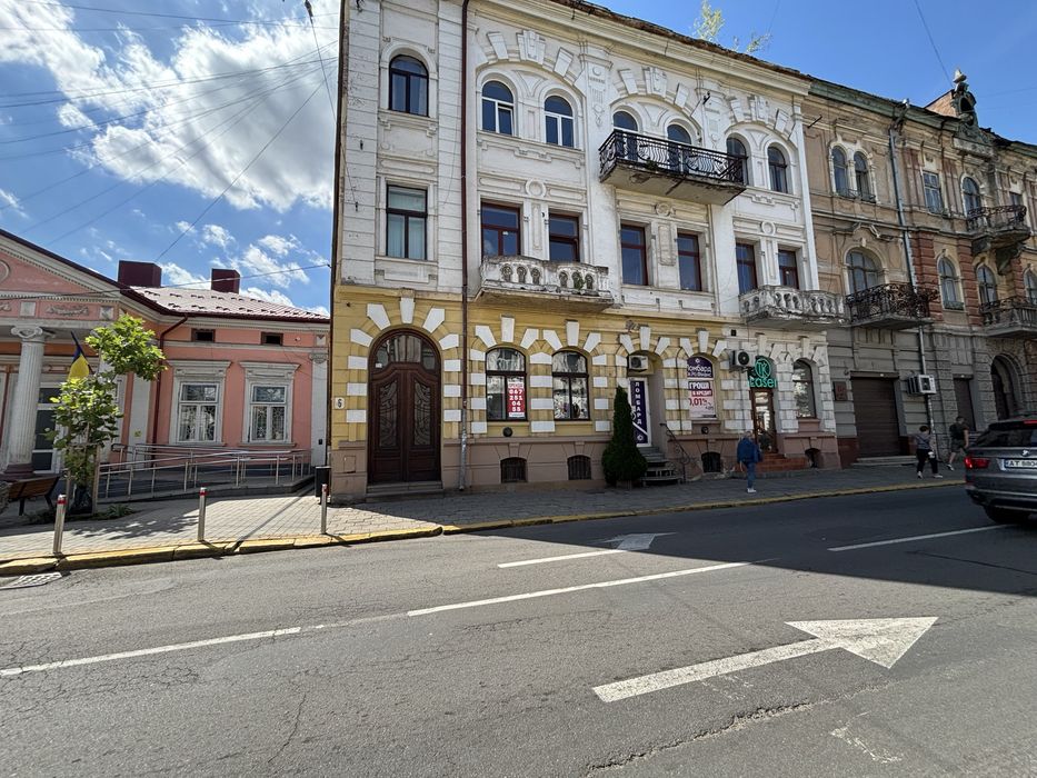 Оренда приміщення 67м². Центр. Січових Стрільців. Бізнес. Прохідна вул