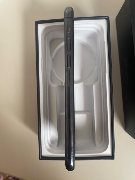 iPhone 11 pro 64 gb
