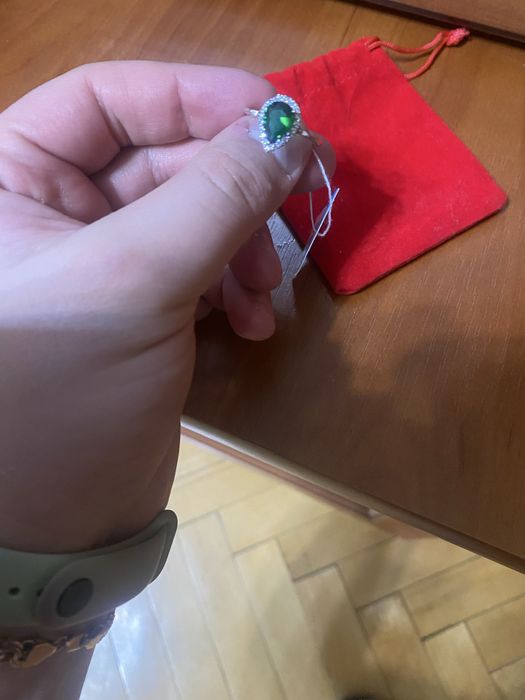 Срібна каблучка з фіанітом