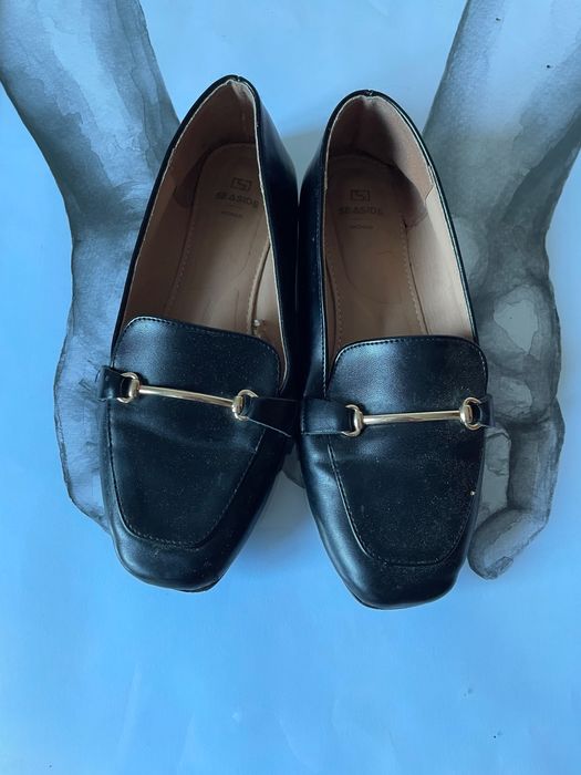Sapatos mocassin pretos