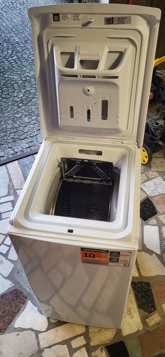 Pralka whirlpool