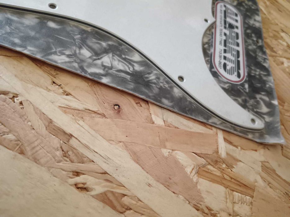 All Parts PG 993 White Pickguard plain closed. Vintage