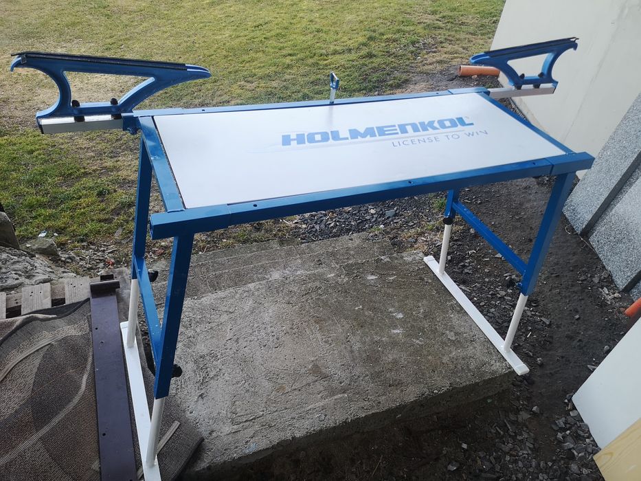 Stół serwisowy nart, Holmenkol