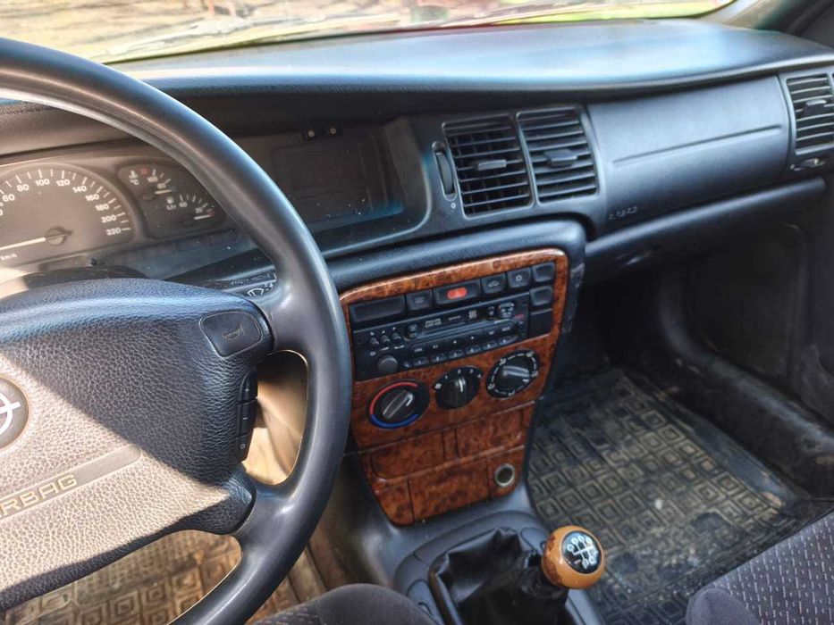 Продаж автомобіля Opel Vectra B