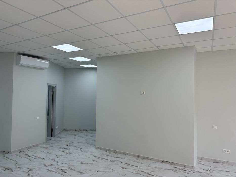 БЦ «КУТ» терміновий продаж з ремонтом!