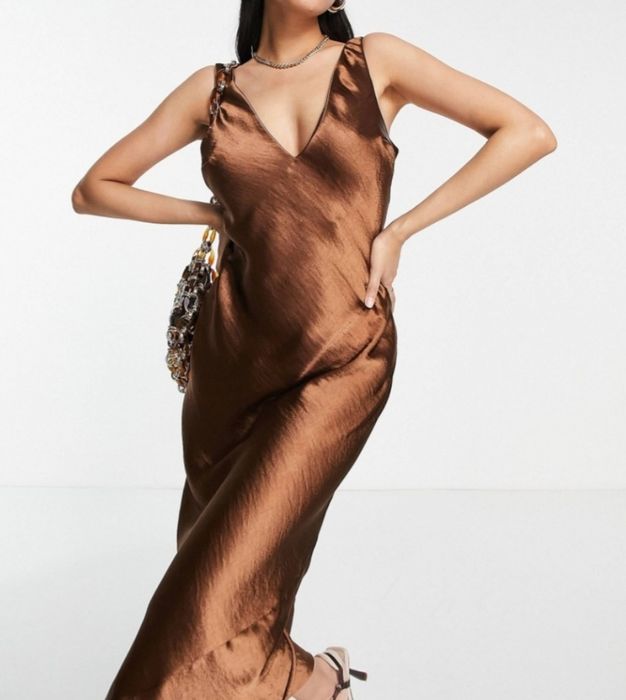 Nowa suknia satynowa L/40