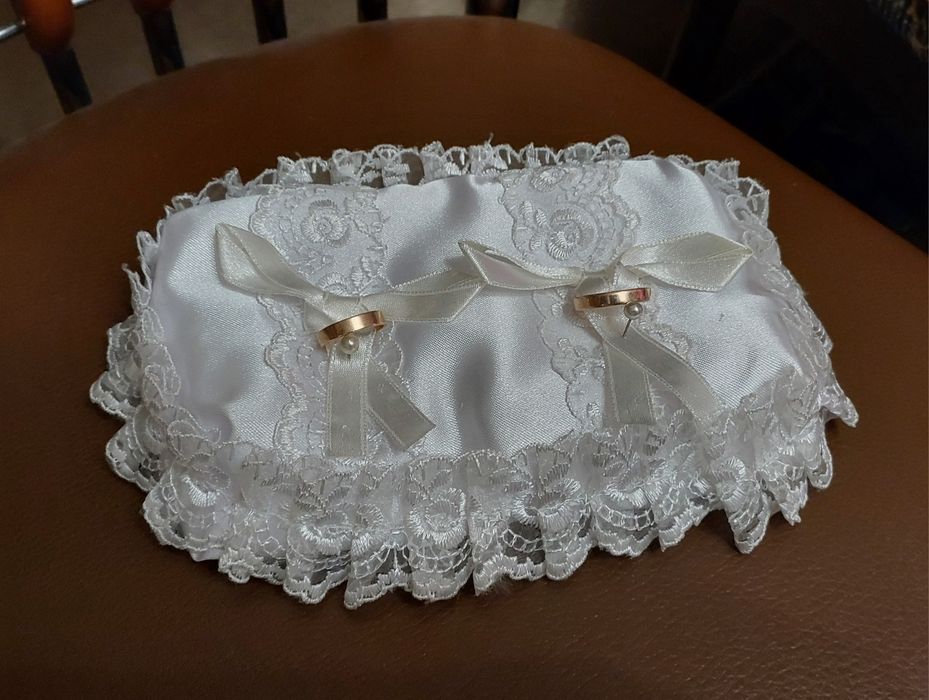 Подушечка весільна для обручок