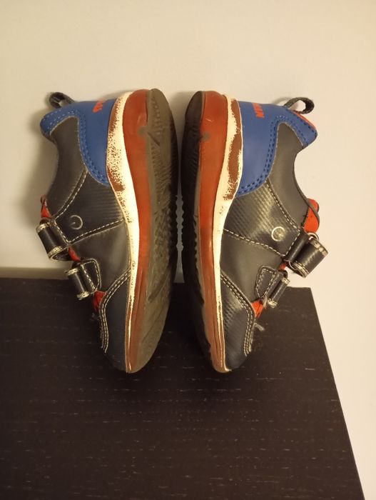 Sapatilhas Geox de velcro