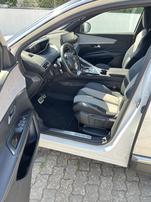 Peugeot 3008 GT Line Hybrid4 300 cv | 2021 | Branco Pérola