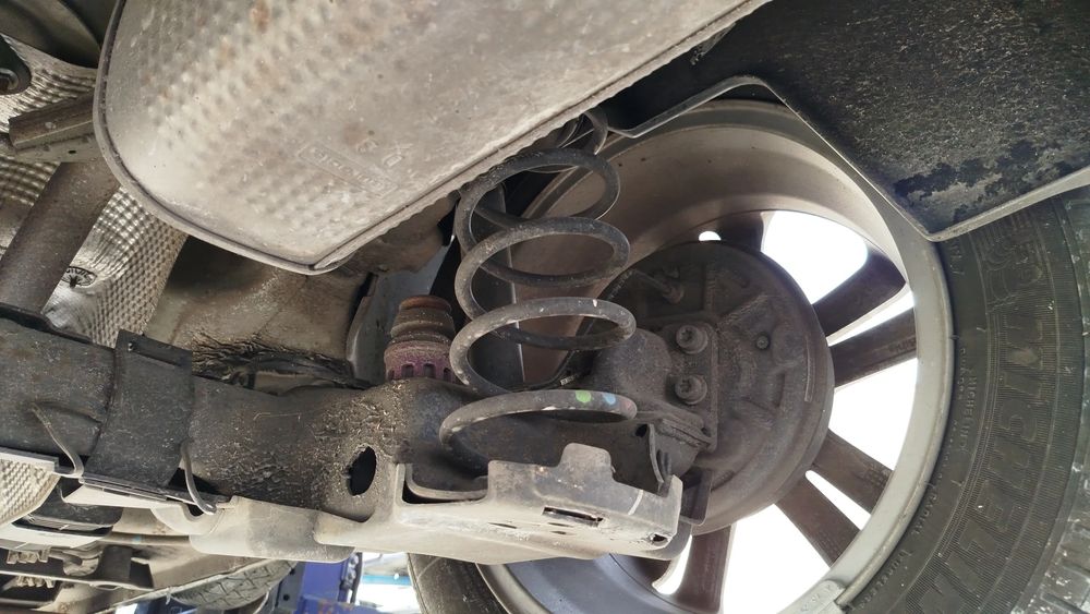 Eixo traseiro tambor PEUGEOT 208