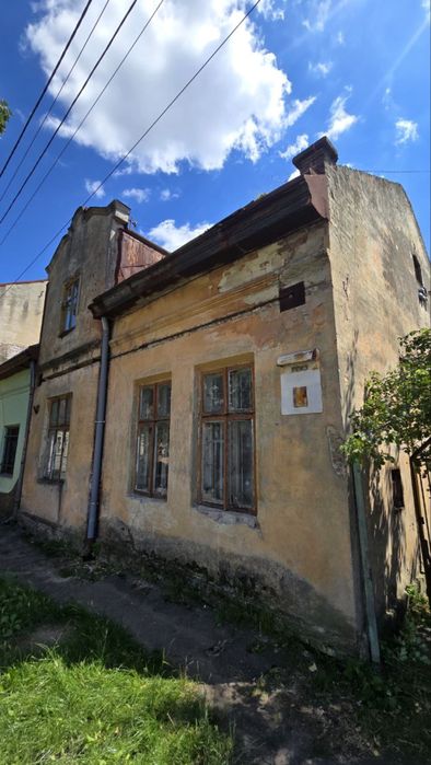 Продаж будинку вул. Є. Лисика Ближній центр