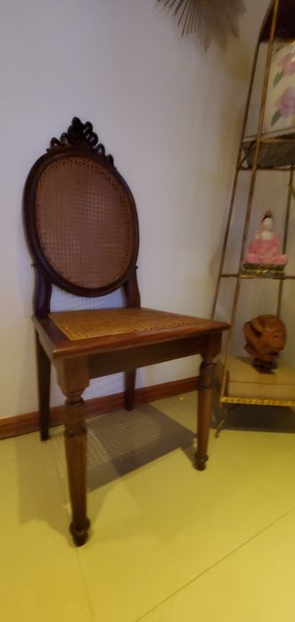 Cadeira vintage para desocupar