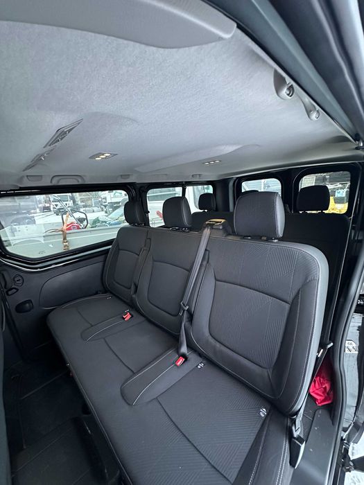 Wynajem Renault Trafic 2025 | 170 KM automat | 8 os. | hak | Bydgoszcz