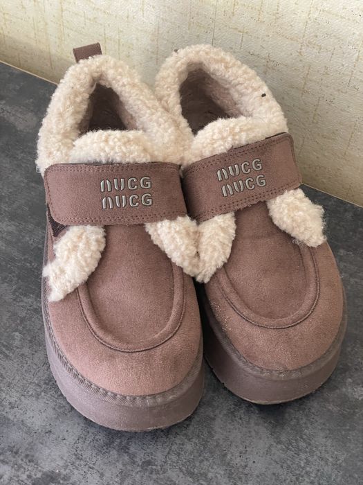 Зимові уггі жіночі