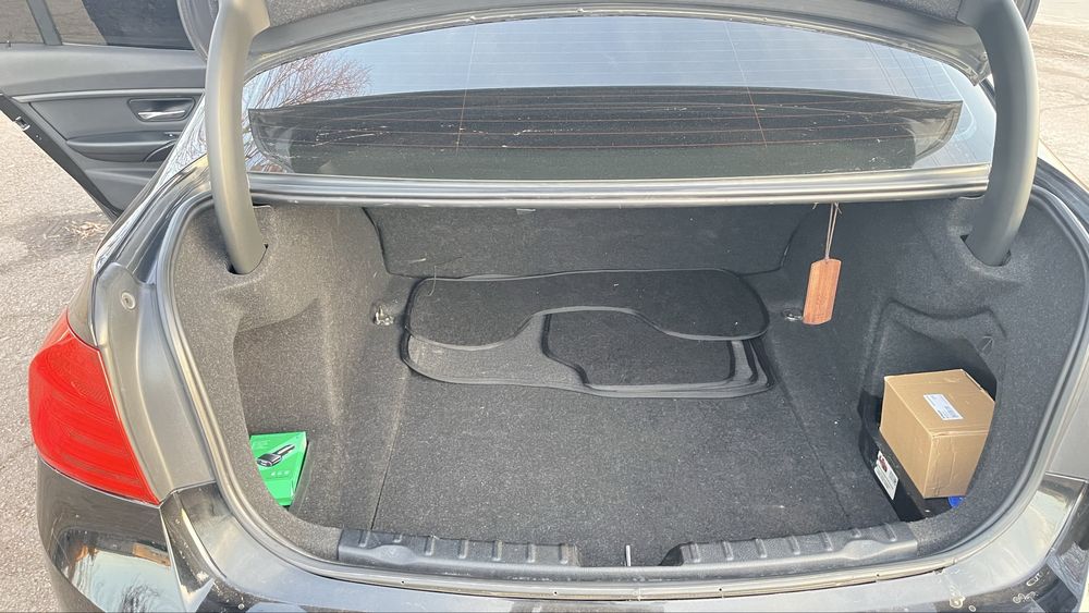 BMV f30 . Авто в гарному стані . Робити нічого не потрібно