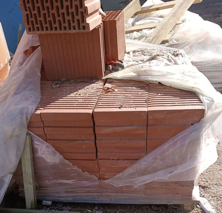 Cegła ceramiczna 25 i 11,5 P+W Pustak