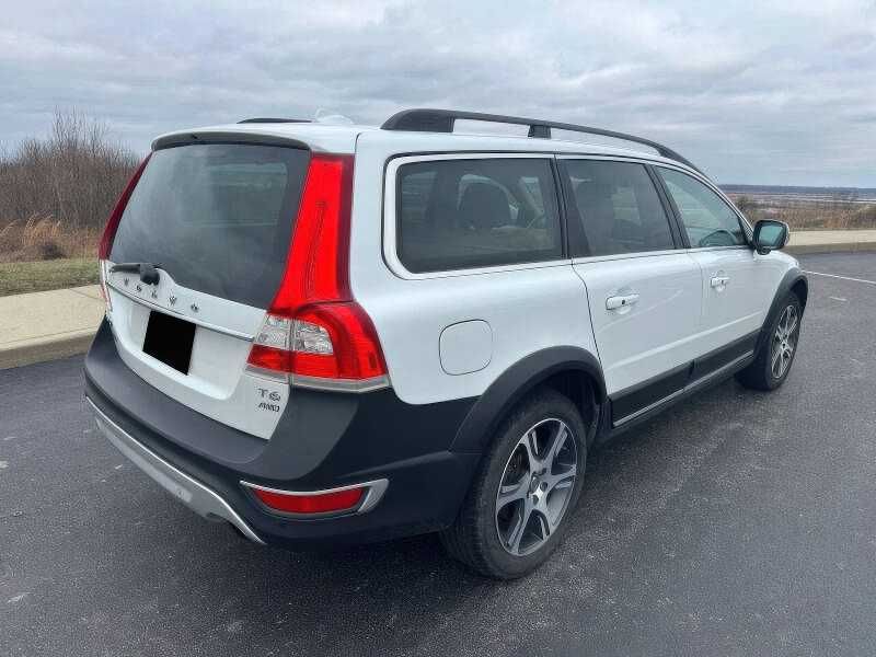 2015 Volvo XC70 T6 Premier Plus
