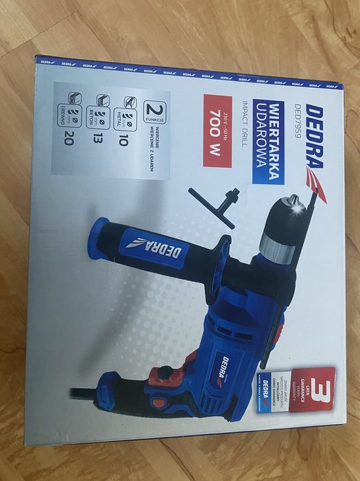 Wiertarka z udarem Dedra 700W