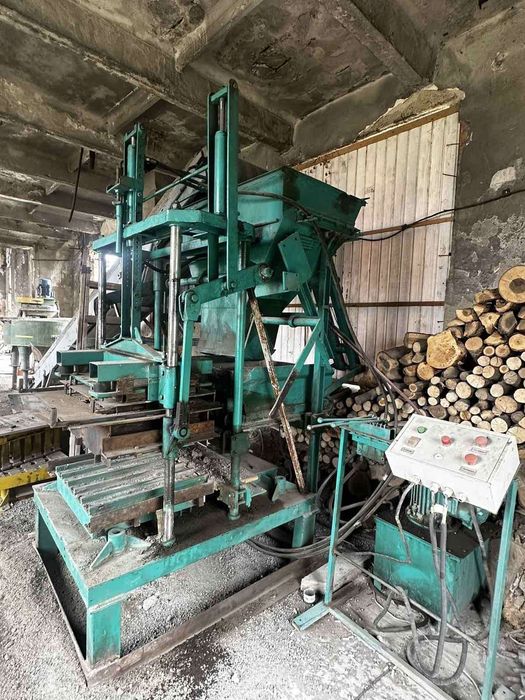 Вібро прес для виготовлення бруківки та блоків