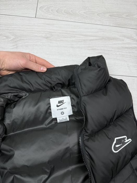 Жилетка Nike NSW Storm-Fit безрукавка найк нсв