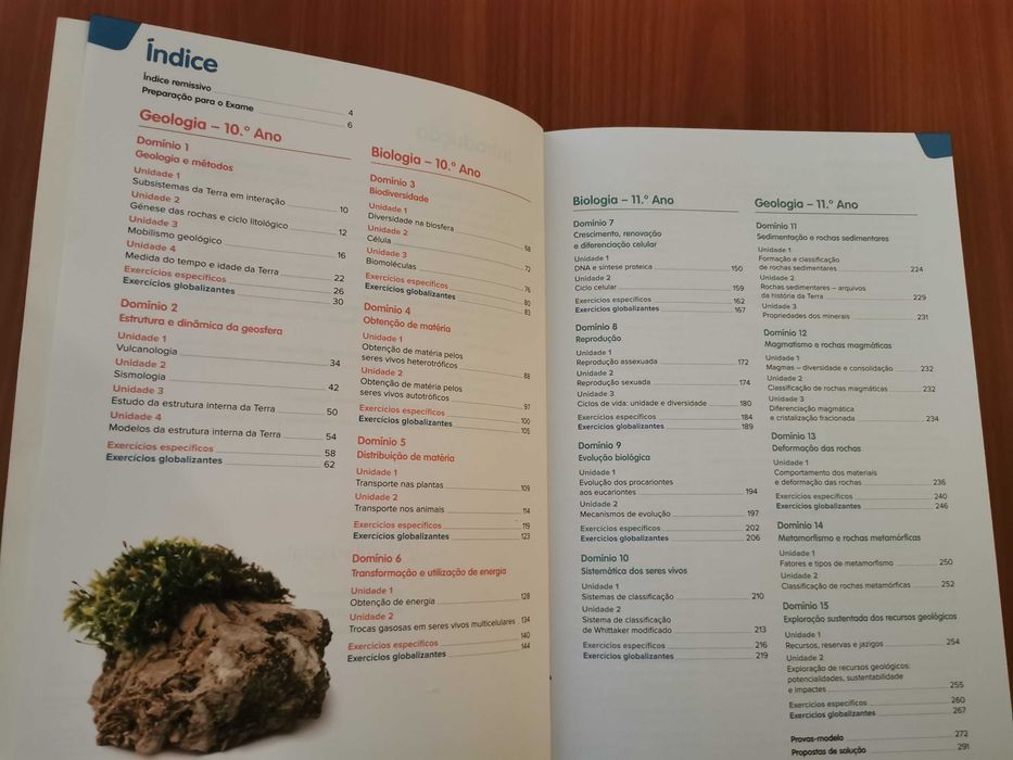 Livro de preparação para o exame nacional de biologia e geologia