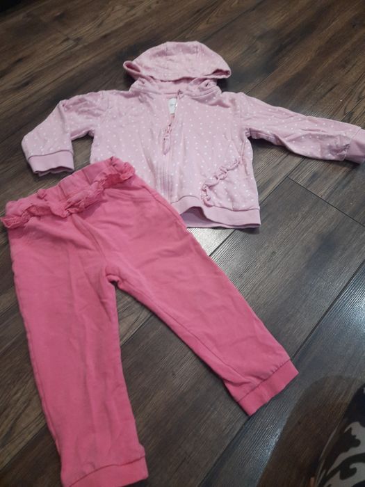 Komplet dres falbanki 92 98 różowy dresowki Sinsay