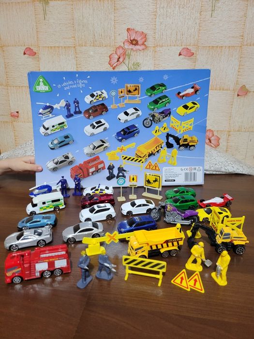 Адвент календар машинки Elc (Happyland)
