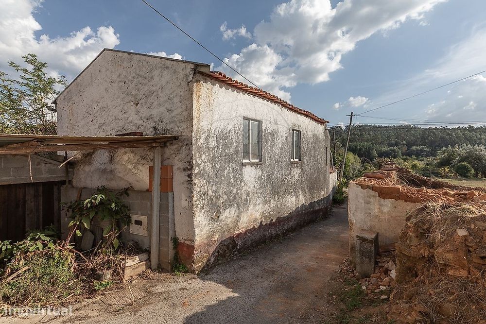 Moradia T4 para venda