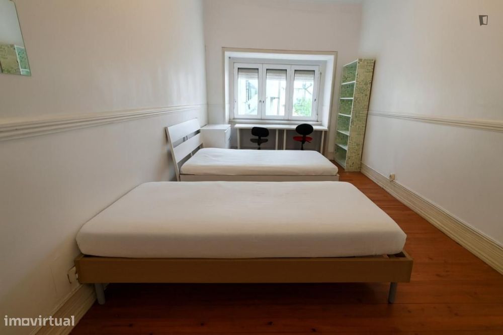 Quarto - localizado em Entrecampos Lisbon