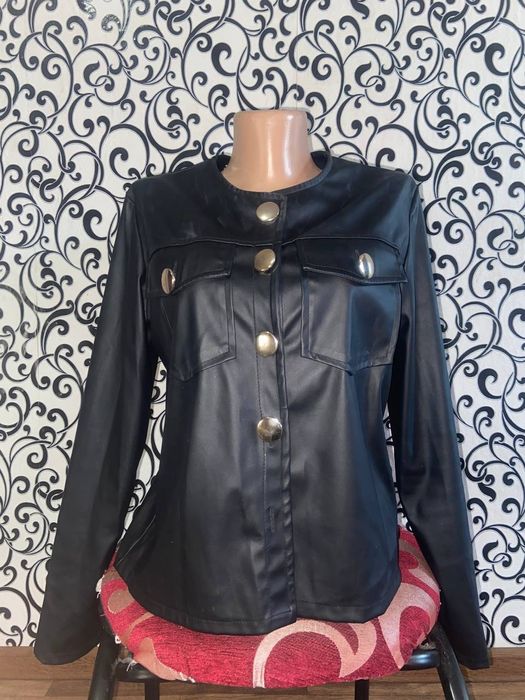 Б/У куртка з штучної шкіри