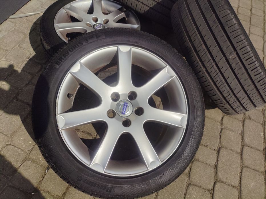 Koła oryginalne Volvo opony letnie Barum 235/45/17 17 5x108 et45 7.5"
