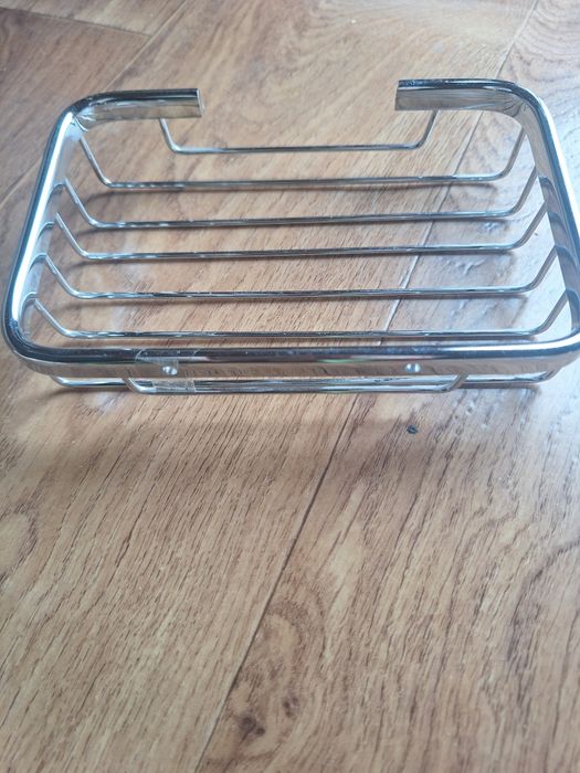 Металеві полички